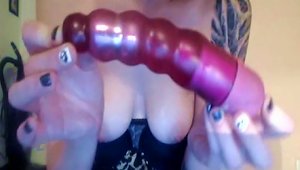 Natural-tit Chick Acacia Is Sucking Her Dildo