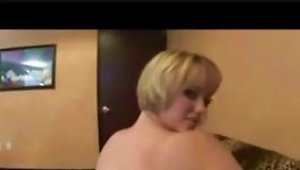 Short-haired Blonde  With Big Jugs Fingers Her Quim Before Getting Cock