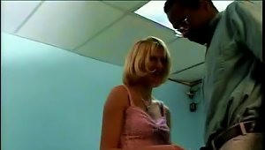 Blonde Enjoys Bbc Jamaican While Hubby Goes To Snack Bar!