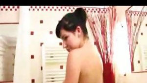 Daisy Lee Takes A Shower